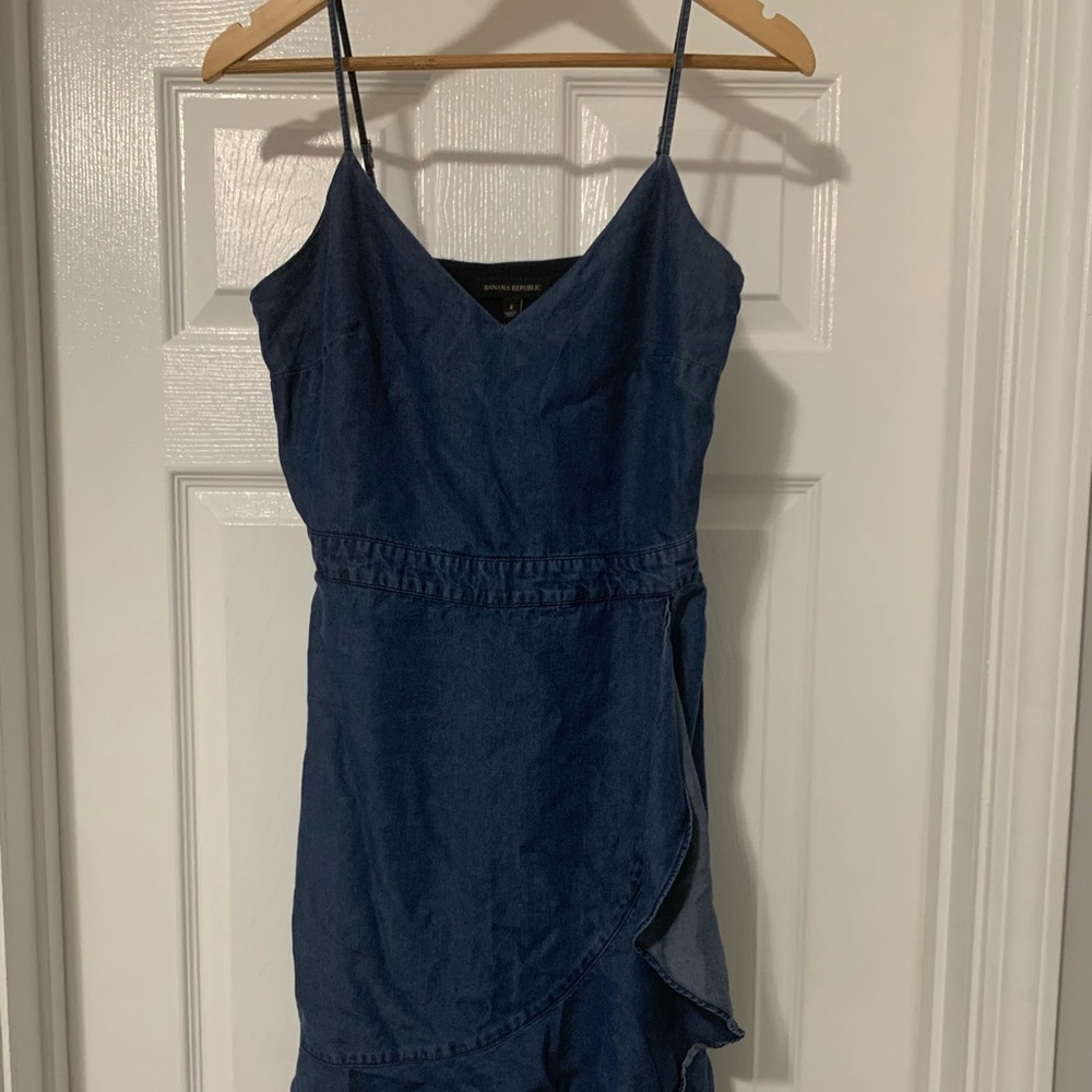 Banana Republic Size 4 Denim Dress